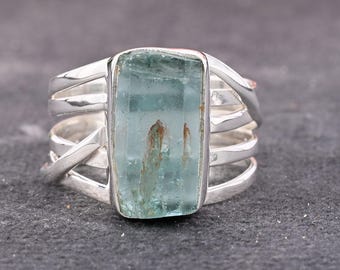 Raw Aquamarine Spiral Ring, Natural Aquamarine Bar Ring, Raw Crystal Ring, March Birthstone Jewelry, Statement Ring, Handmade Gemstone Ring