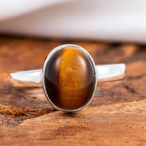Tiger Eye Ring Sterling Silver, Chunky Vintage Statement Ring, Signet Gemstone Ring, Men&#39;s and Women&#39;s Ring, Protection Stone Jewelry Gift