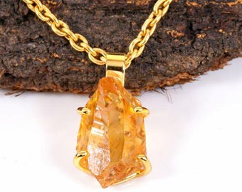 Ciondolo in oro 14k con citrino grezzo / Gioielli con pietra portafortuna di novembre / Ciondolo fatto a mano in argento sterling / Ciondolo per collana / Regalo di San Valentino