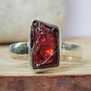 Roher Granat Ring, 925 Sterling Silber Ring, Roher Granat Edelstein Ring, Kristall Ring, Verlobungsring, Januar Geburtsstein, Muttertagsgeschenk