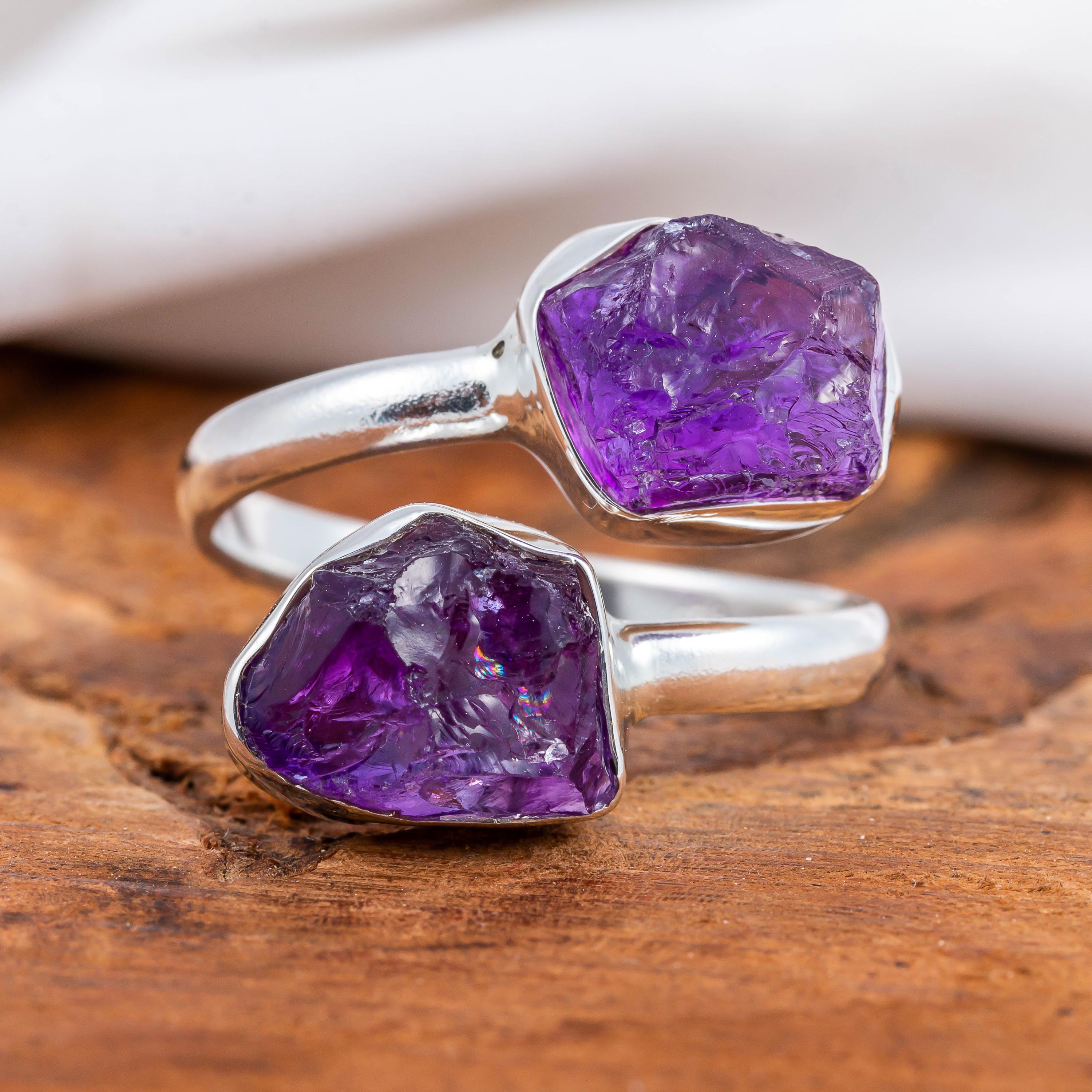 Bague Planète en argent massif sertie d'un cabochon d'améthyste