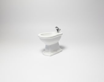 1:12 Dollhouse Miniature Victorian Style Bidet