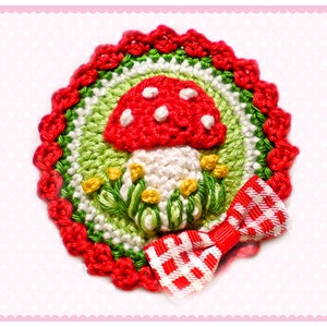 crocheted fly agaric button, crochet button, crochet applique, patch, applique, lucky guy image 3