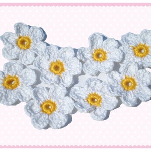 Crochet flowers 4 cm Flowers crochet applique applique patch crochet picture image 3