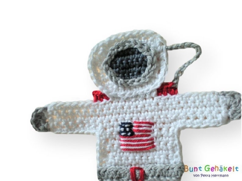 Astronaut crochet applique patch applique space travel crocheted astronaut crocheted image 1