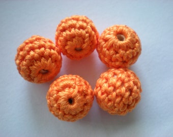 Häkelperlen 18 mm mit Bohrung, orange, umhäkelte Holzperlen, gehäkelte Perlen, Häkelperlen für Ketten, Baby Schnullerkette
