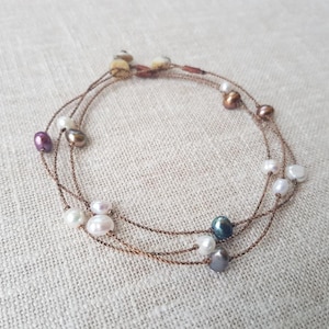 Anklet &quot;Pearl5&quot; Minimaliste, Choix Perles de nacre, naturelles, d&#39;eau douce, élégant bijou de cheville, solo, multi coloris, bohème chic
