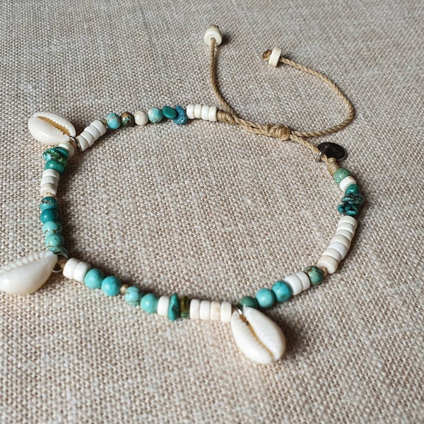 Anklet 4mm Turquoises et  Coquillages Bracelet cheville mini Cauris Coulissant Bleu Blanc Disque heishi puces Turquoise esprit bohème Surf