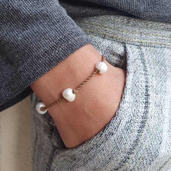 Corded mother-of-pearl Wrist or ankle bracelet Natural white baroque cultured pearls Waterproof summer jewel, Ras de Cou necklace