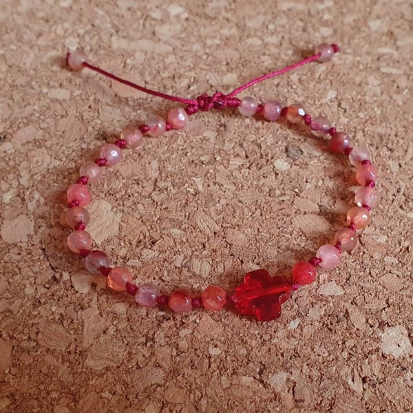 Agates facettées Suite nouée teintes camaïeu rose à rouge cerise 4mm croix grecque quartz teint bracelet fruité coulissant poignet cheville