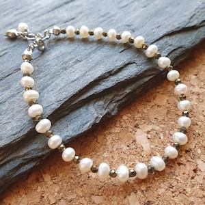 Baroque pearl bracelet mother-of-pearl and pyrite faceted natural ivory white charms fine elegant jewel
