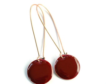 Pendientes esmaltados rojo vino