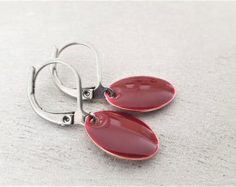 Earrings of enameled metal redwine