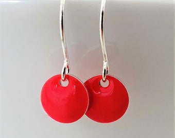 Earrings of enameled metal