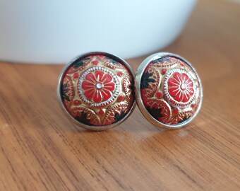 Pendientes oriente rojo