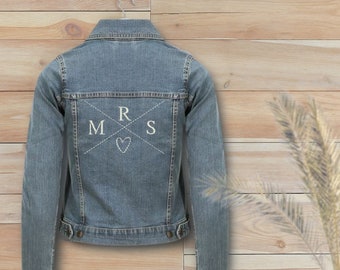 Bride denim jacket, Mrs., embroidered, customizable jacket, bridal outfit, wedding photo shoot, JGA, couple shoot, honeymoon jacket