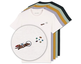 Besticktes T-Shirt Hund aus Bio Baumwolle, Unisex Shirt mit Astronaut Hund Stickerei, Geschenk für Hundebesitzer