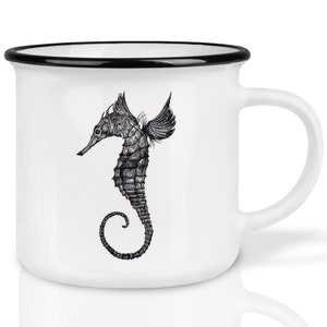 Keramik Tasse (Retro Design) | »Seepferdchen« | handveredelt in Deutschland | Cup, Kaffeetasse, Becher | spülmaschinenfest
