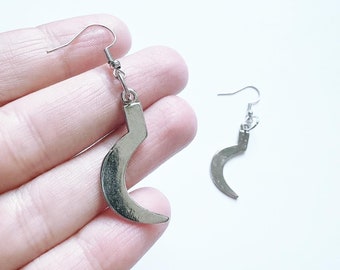 Pendientes colgantes de hoz y guadaña, herramienta de trabajo en tono plateado