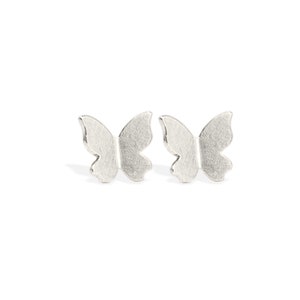 earrings: studs butterfly mini silver image 1