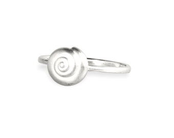 ring nautilus shell - sterling