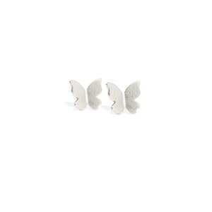 earrings: studs butterfly mini silver image 2