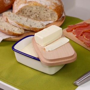 LAUBLUST Butterdose mit Holzdeckel Weiß 15 x 10 x 6 cm Butterglocke für Butter Edler & Nachhaltiger Korpus aus Metall Bild 6