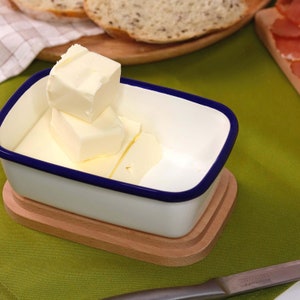 LAUBLUST Butterdose mit Holzdeckel Weiß 15 x 10 x 6 cm Butterglocke für Butter Edler & Nachhaltiger Korpus aus Metall Bild 5