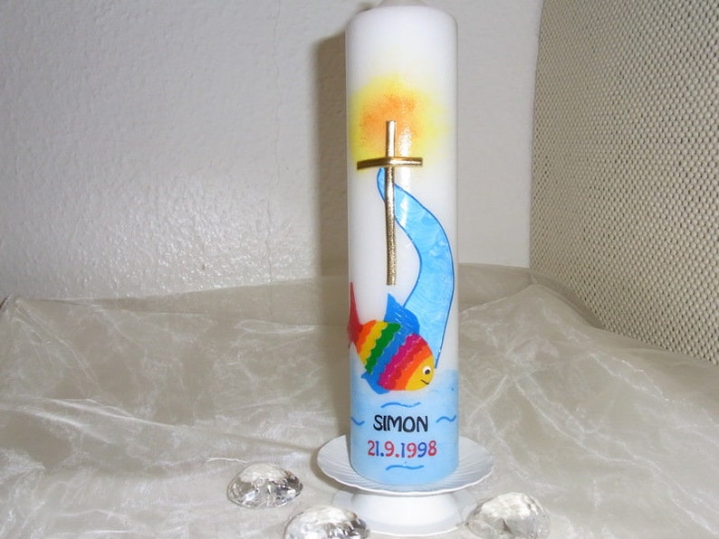 The source with rainbow fish candle 26.5/6 cm. image 2