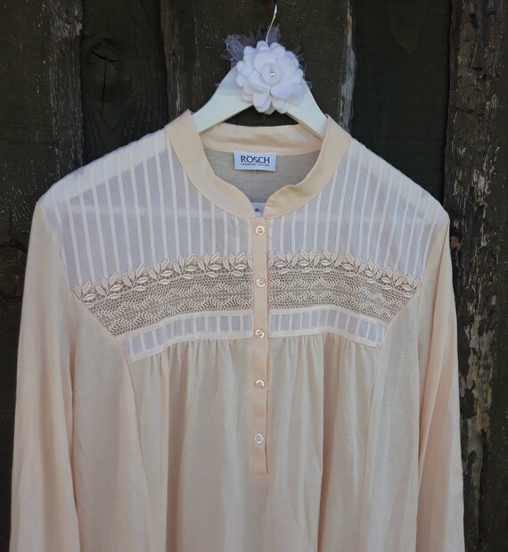 Vintage Rösch Embroidered Pale Peach/Pink Cotton V