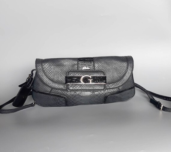 guess black crossbody bag