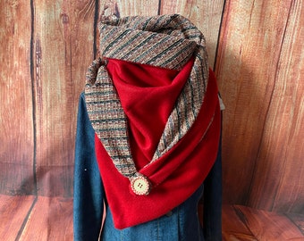 XXL triangular scarf with button red