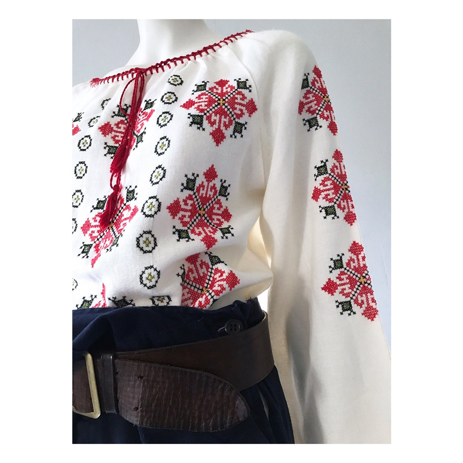 Vintage Hand Embroidered Folk Top/blouse /vintage Smock/peasant Blouse