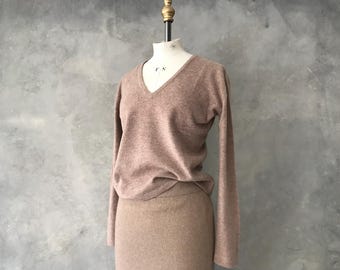 Vintage cashmere sweater/Scottish cashmere pullover/Brora cashmere sweater/V neck cashmere sweater/90s cashmere jumper/Vintage cashmere knit