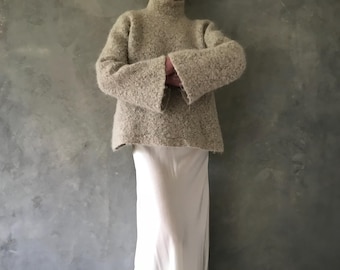Vintage Anne Storey designer knit/vintage designer sweater/ minimalist 90s knit/textured oatmeal wool knit/fleecy boucle wool pullover
