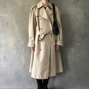 Vintage trench coat/Belted trench coat/Double breasted trenchcoat/Vintage raincoat/Classic trench coat/Oversized fit trench coat/Belted mac