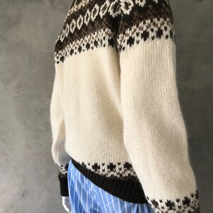 Vintage Icelandic knit wool sweater/vintage folk knit sweater/cream wool pattern knit/heritage knit jumper/1970s chunky knit image 4