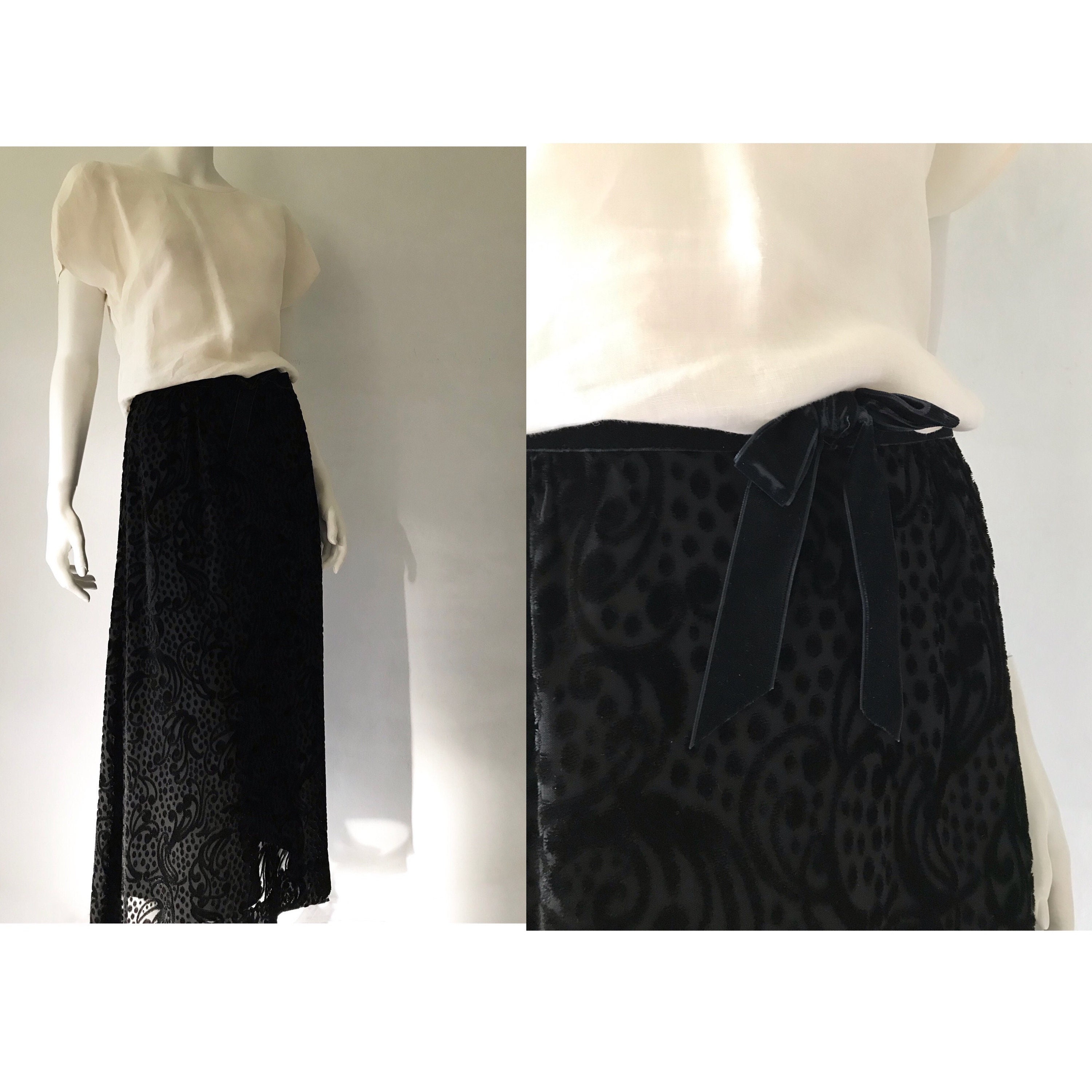 Crushed Velvet Skater Skirt / Topshop / Black / Mini Skirt / Circle Skirt /  Modern Vintage / Uk 10 / EUR 38 