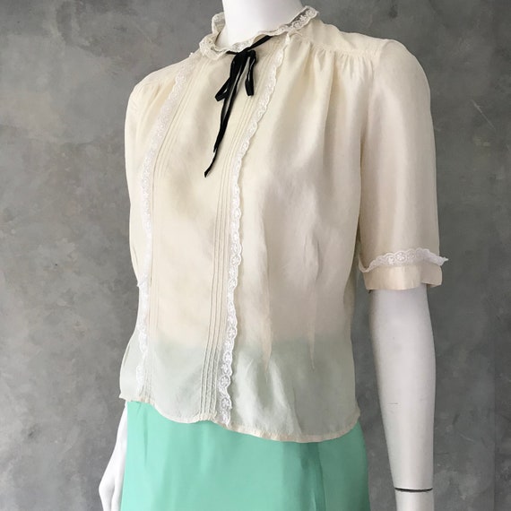 1930s silk blouse/ 1930s lace trimmed blouse/vint… - image 3