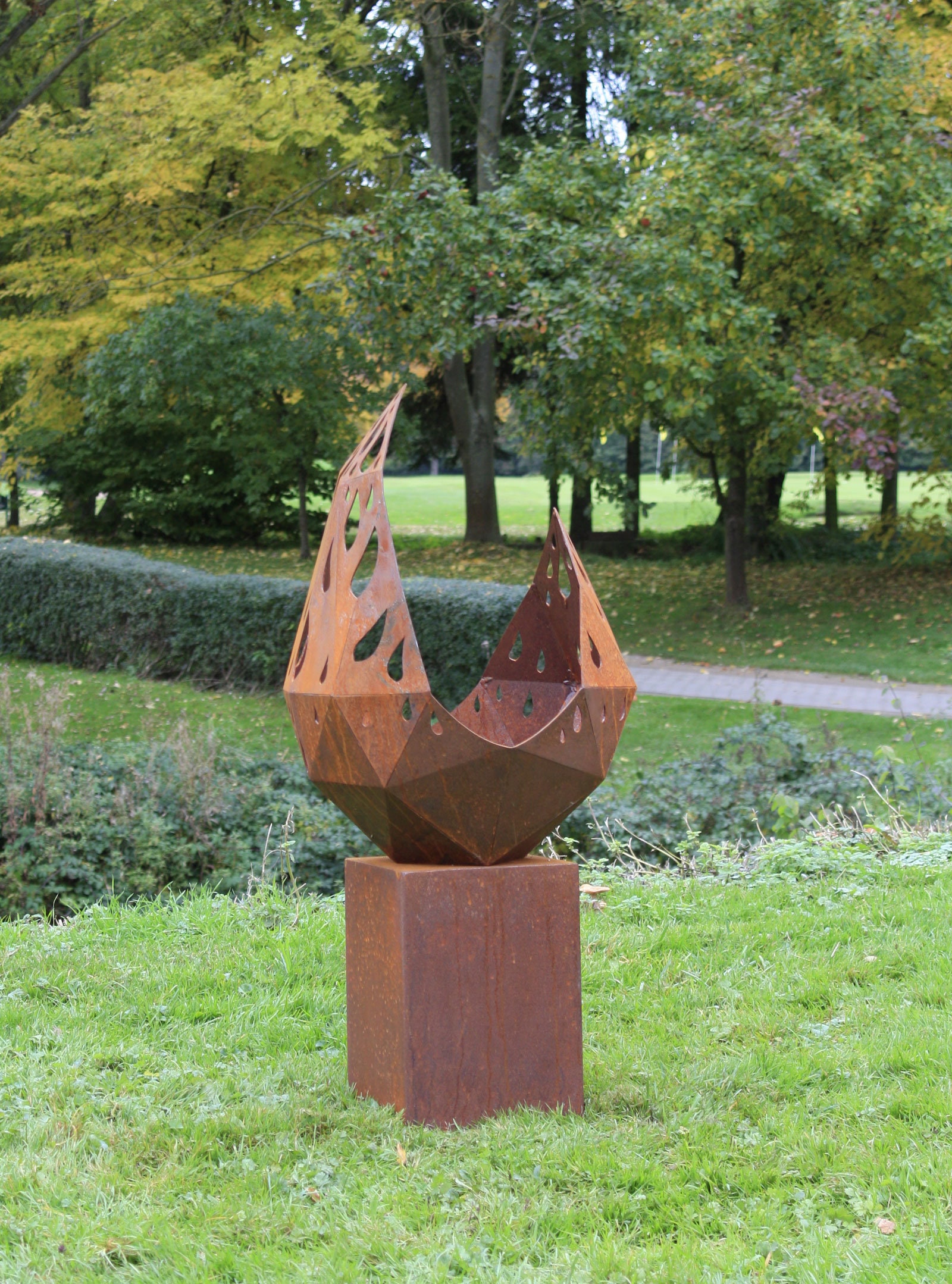Feuerstelle Tropfen & eckiger Sockel Stahl Rost | Etsy