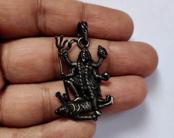 Kali auf Shiva Anhänger, Sterling Silber Anhänger, Hindu Göttin, Chamunda, Kaali, Schutzaulet, Devine Feminin, Durga, Shakti, Göttin