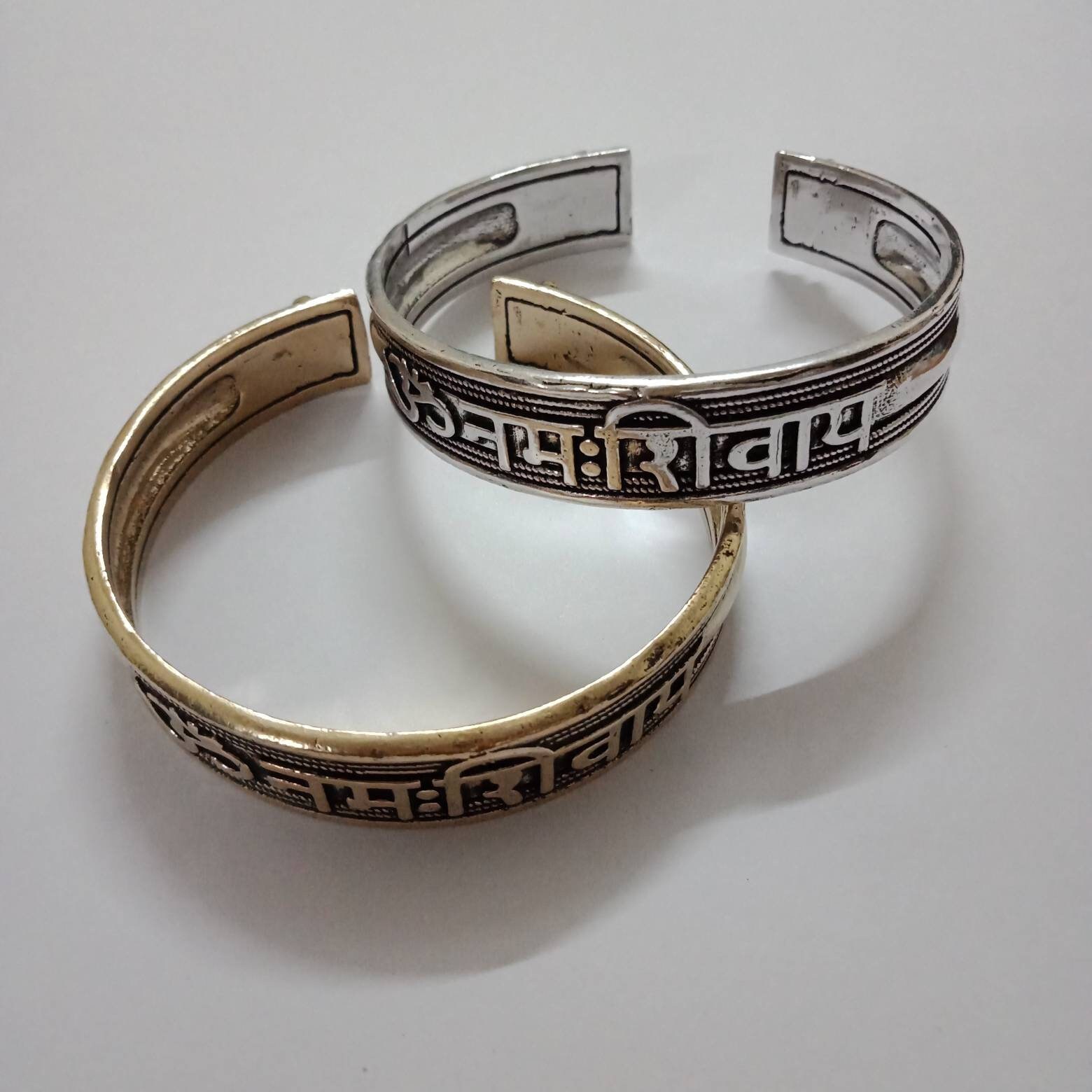 Bracelet Artisanal Rigide Ouvert En Laiton - Modèle Jpen364, Occasion Bon État