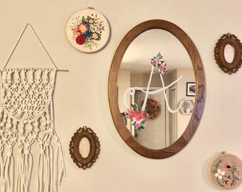 Embroidery hoop art: Floral handmade embroidery hoop art