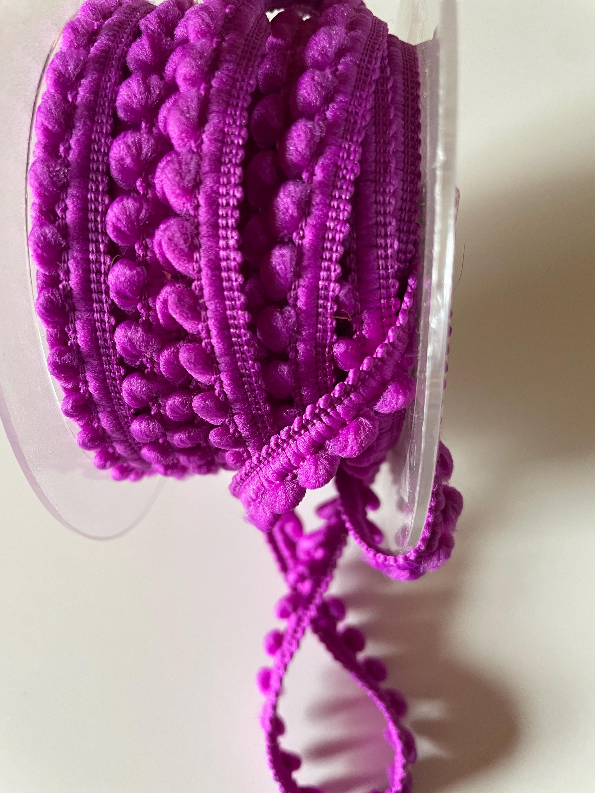 Mini pompom trim