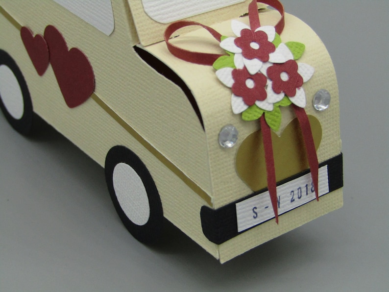 Gift packaging for the wedding car. A fleet wedding car, ideal for an original gift of money image 7