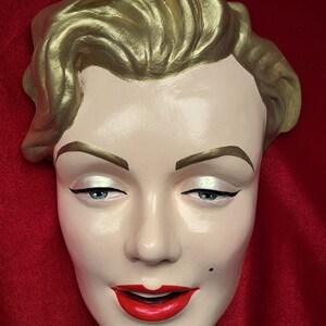 Marilyn Monroe Retro Style Wall Plaque hand painted and cast from an original vintage wall plaque Bild 5