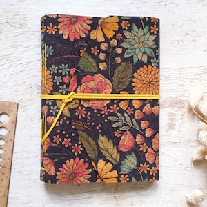 Handmade A5 Size Traveler&#39;s and Writer&#39;s Notebook in Printed Natural Cork - Floral Pattern