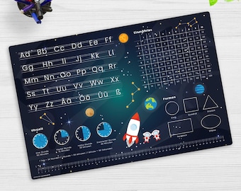 Protector de escritorio para niños - Bloque de aprendizaje para la escuela con aspecto espacial - 60 x 40 cm - de vinilo lavable - Fabricado en Alemania