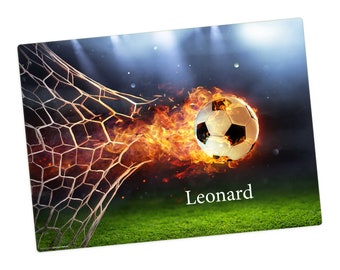 Napperon | Set de table avec nom souhaité - lavable - football flamboyant - en vinyle premium - 44 x 32 cm - antidérapant - pour enfants