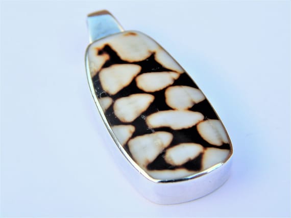 925 sterling solid silver pendant, patterned cone shell pendants, solid silver pendant, shell pendant